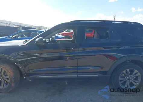 2022 Ford Explorer Xlt z USA, uszkodzony, nr VIN 1FMSK7DH4NGC02099